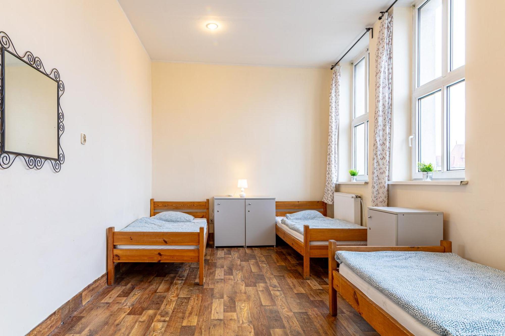 Hostel Orange Plus Torun Ngoại thất bức ảnh
